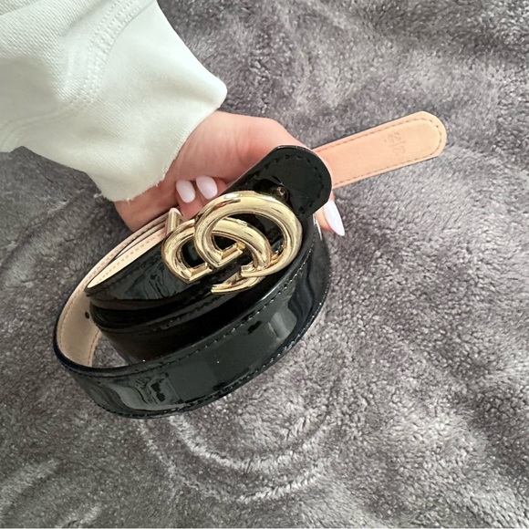 Gucci Reversible Belt THIN PATENT DOUBLE G BELT - Picture 3 of 7